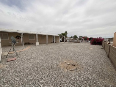 Welcome to easy living! This cozy and clean 2 bed, 2 bath on Butterfield Golf Course in Arizona - for sale on GolfHomes.com, golf home, golf lot