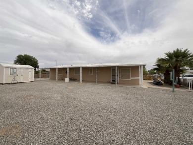 Welcome to easy living! This cozy and clean 2 bed, 2 bath on Butterfield Golf Course in Arizona - for sale on GolfHomes.com, golf home, golf lot