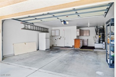 Welcome to easy living in the heart of Sun City Summerlin! This on Highland Falls Golf Club in Nevada - for sale on GolfHomes.com, golf home, golf lot