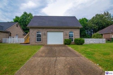 Nestled in a picturesque golf course community this stunning 3 on Pine Valley Golf Resort in Kentucky - for sale on GolfHomes.com, golf home, golf lot