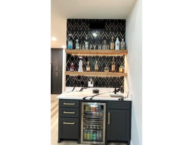 Stunning Fully Remodeled Home with High-End Modern Finishes! on Stewart Peninsula Golf Course in Texas - for sale on GolfHomes.com, golf home, golf lot