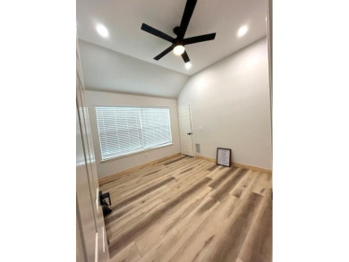 Stunning Fully Remodeled Home with High-End Modern Finishes! on Stewart Peninsula Golf Course in Texas - for sale on GolfHomes.com, golf home, golf lot