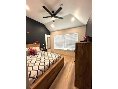 Stunning Fully Remodeled Home with High-End Modern Finishes! on Stewart Peninsula Golf Course in Texas - for sale on GolfHomes.com, golf home, golf lot