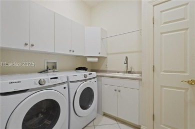 Fully renovated 3 bed/2.5 bath home in Moss Creek. Kitchen opens on Moss Creek Golf Club in South Carolina - for sale on GolfHomes.com, golf home, golf lot