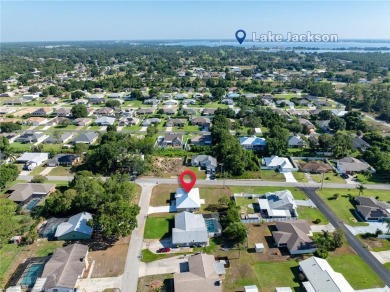 Sebring Florida, Located in Lake Haven Estates & Lake on Harder Hall Exec Golf Course in Florida - for sale on GolfHomes.com, golf home, golf lot