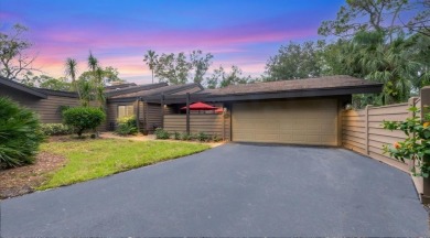 Lives like a home, minus the hassle! Move right into this on The Meadows Golf and Country Club in Florida - for sale on GolfHomes.com, golf home, golf lot