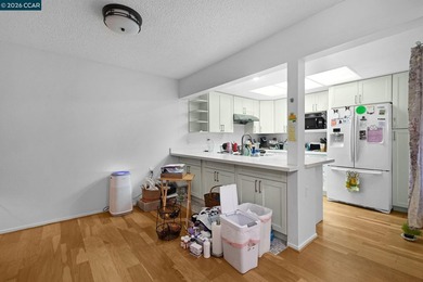 Welcome to this peaceful 2-bedroom, 1-bath home in the vibrant on Rossmoor Golf Course in California - for sale on GolfHomes.com, golf home, golf lot