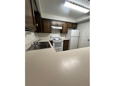 Latah Creelk golf course community condo. 1440sqft 2 story unit on Hangman Valley Golf Course in Washington - for sale on GolfHomes.com, golf home, golf lot