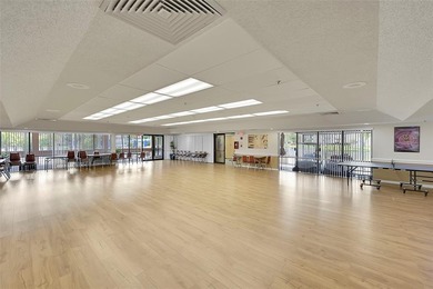 55+ COMMUNITY  IN THE SOUGHT AFTER SUNRISE LAKES PHASE IV, 2/2 on Sunrise Lakes Phase IV Golf Course in Florida - for sale on GolfHomes.com, golf home, golf lot