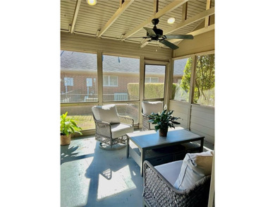 Discover this beautifully remodeled Pinnacle Townhouse featuring on Pinnacle Country Club in Arkansas - for sale on GolfHomes.com, golf home, golf lot