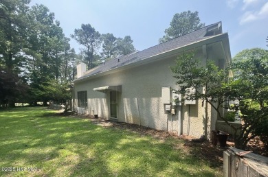 North Shore beauty! Golf and beach and boating! Country Club to on North Shore Country Club in North Carolina - for sale on GolfHomes.com, golf home, golf lot