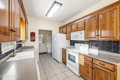 Move In Ready-Condo 3BR/2BA-Basement on Mouse Creek Golf Course on Rock Springs Golf Course in Tennessee - for sale on GolfHomes.com, golf home, golf lot