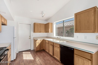 NEW ROOF! Located in the Coyote Lakes community, this on Coyote Lakes Golf Club in Arizona - for sale on GolfHomes.com, golf home, golf lot