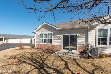 Thia home is light. bright. cozy and comfortable! A Whitney on Carillon Lakes 3 Hole Course in Illinois - for sale on GolfHomes.com, golf home, golf lot