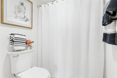 NEW PRICE!  Motivated Seller!  Beautifully updated 2 bed 2 bath on Pinebrook/Ironwood Golf Course in Florida - for sale on GolfHomes.com, golf home, golf lot