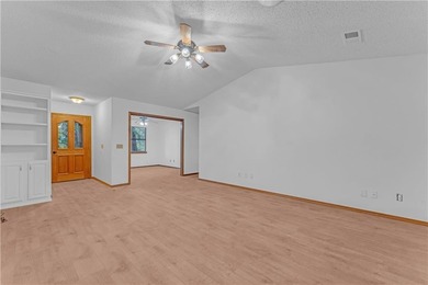 Move-in ready in beautiful Bella Vista! Perfectly situated on Bella Vista Country Club and Golf Course in Arkansas - for sale on GolfHomes.com, golf home, golf lot