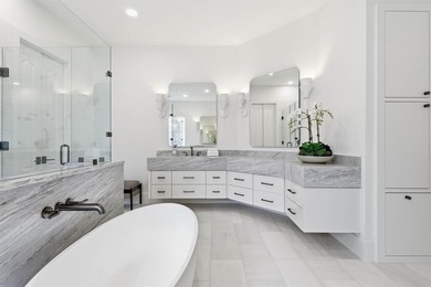 Immaculately updated and remodeled home with circle drive on cul on Vaquero Club in Texas - for sale on GolfHomes.com, golf home, golf lot