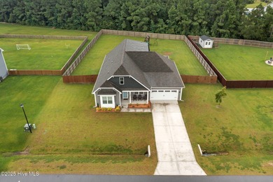 Motivated sellers! Discover this beautifully crafted 4-bedroom on Silver Creek Golf Club in North Carolina - for sale on GolfHomes.com, golf home, golf lot