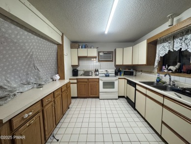 Need a lot of space? We got you covered here at 152 Boulder on The Hideout Golf in Pennsylvania - for sale on GolfHomes.com, golf home, golf lot