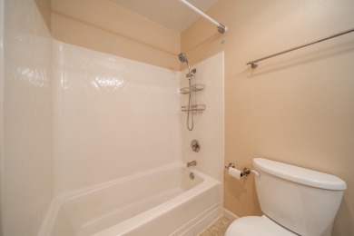 ESCAPE TO COUNTRY PARADISE WITHOUT SACRIFICING CONVENIENCE! This on Palo Cedro Golf Club in California - for sale on GolfHomes.com, golf home, golf lot