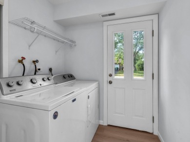 BEAUTIFULLY REMODELED GRAMERCY IN DESIRABLE STRATHMORE on Buffalo Grove Golf Club in Illinois - for sale on GolfHomes.com, golf home, golf lot