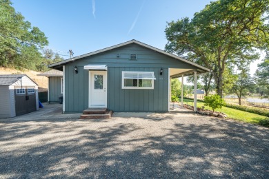 ESCAPE TO COUNTRY PARADISE WITHOUT SACRIFICING CONVENIENCE! This on Palo Cedro Golf Club in California - for sale on GolfHomes.com, golf home, golf lot