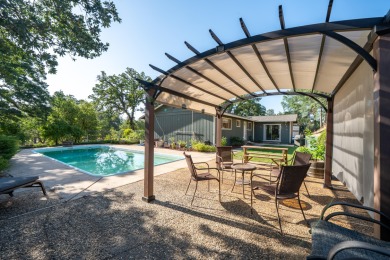 ESCAPE TO COUNTRY PARADISE WITHOUT SACRIFICING CONVENIENCE! This on Palo Cedro Golf Club in California - for sale on GolfHomes.com, golf home, golf lot