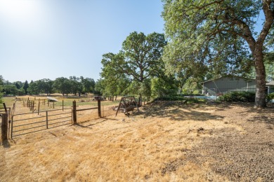 ESCAPE TO COUNTRY PARADISE WITHOUT SACRIFICING CONVENIENCE! This on Palo Cedro Golf Club in California - for sale on GolfHomes.com, golf home, golf lot