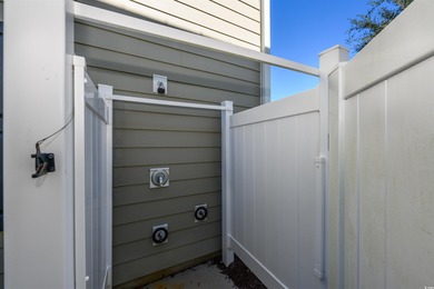 Looking for a 4-bed home in North Myrtle Beach just two blocks on Beachwood Golf Club in South Carolina - for sale on GolfHomes.com, golf home, golf lot