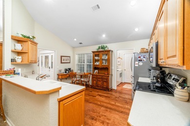 This 3-bedroom, 2-bath home in the Isabella neighborhood of Hot on Isabella Golf Course  in Arkansas - for sale on GolfHomes.com, golf home, golf lot