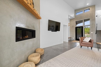Welcome to your dream retreat-situated just minutes from Payette on McCall Municipal Golf Course in Idaho - for sale on GolfHomes.com, golf home, golf lot