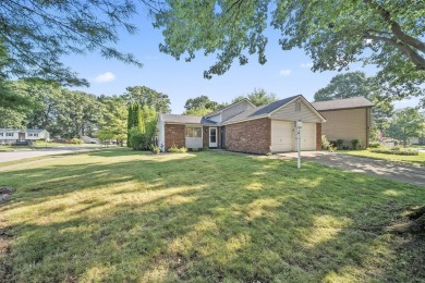 Hilliard Schools and Columbus Taxes. Welcome to this stunning 3 on Raymond Memorial Golf Course in Ohio - for sale on GolfHomes.com, golf home, golf lot