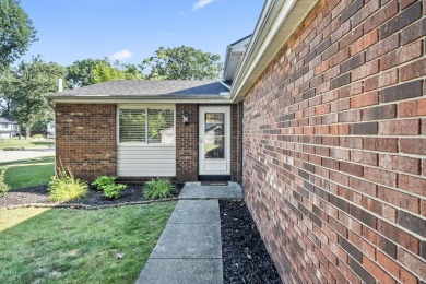 Hilliard Schools and Columbus Taxes. Welcome to this stunning 3 on Raymond Memorial Golf Course in Ohio - for sale on GolfHomes.com, golf home, golf lot