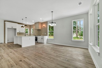 Welcome to your dream home in the heart of Greenwood, SC. This on Hunters Creek Golf and Country Club  in South Carolina - for sale on GolfHomes.com, golf home, golf lot