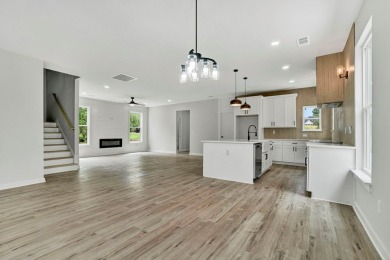 Welcome to your dream home in the heart of Greenwood, SC. This on Hunters Creek Golf and Country Club  in South Carolina - for sale on GolfHomes.com, golf home, golf lot