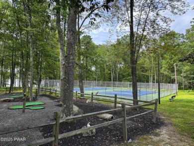 CUTE & WELCOMING 4-SEASON Chalet style CONTEMPORARY IN FAWN LAKE on Forest Lake Club in Pennsylvania - for sale on GolfHomes.com, golf home, golf lot