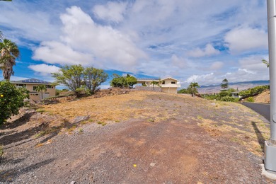 It's time to build your new home. This gently sloped lot has on Waikoloa Village Golf Club in Hawaii - for sale on GolfHomes.com, golf home, golf lot