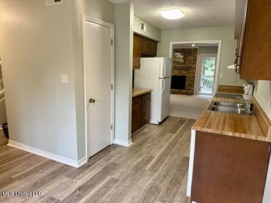 End Unit Townhome on the Golf CourseEnjoy golf course living in on Diamondhead Country Club in Mississippi - for sale on GolfHomes.com, golf home, golf lot