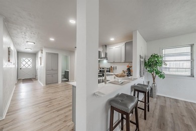 Charming Home in Gated Golf Course Community

Nestled at the on De Cordova Bend Country Club in Texas - for sale on GolfHomes.com, golf home, golf lot