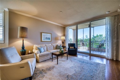 Discover your coastal retreat! This updated 3-bedroom, 2.5-bath on Terra Ceia Golf and Country Club in Florida - for sale on GolfHomes.com, golf home, golf lot