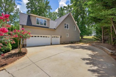 Dream Home on the Fairway | Impeccably Renovated, Light-Filled on Three Pines Country Club in South Carolina - for sale on GolfHomes.com, golf home, golf lot