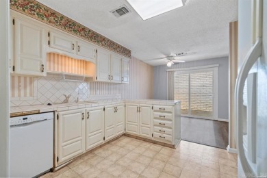 Charming Townhouse in Hot Springs Village!  Discover the perfect on DeSoto Golf Course in Arkansas - for sale on GolfHomes.com, golf home, golf lot