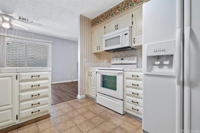 Charming Townhouse in Hot Springs Village!  Discover the perfect on DeSoto Golf Course in Arkansas - for sale on GolfHomes.com, golf home, golf lot