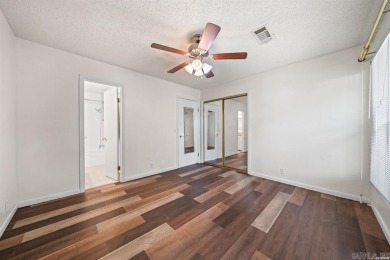 Charming Townhouse in Hot Springs Village!  Discover the perfect on DeSoto Golf Course in Arkansas - for sale on GolfHomes.com, golf home, golf lot