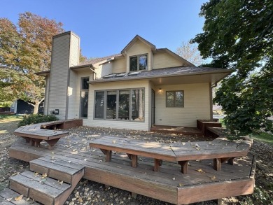 Charming 4~Bed, 3.5~Bath Home on Dakota Dunes Golf Course!! This on Dakota Dunes Country Club in South Dakota - for sale on GolfHomes.com, golf home, golf lot