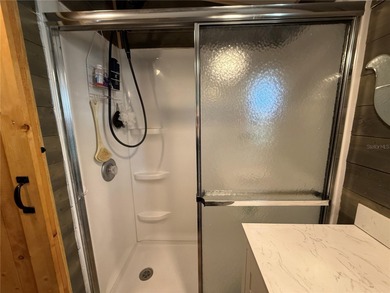 SNOWBIRDS AND HOME OWNERS WELCOME, Deeded Lot, NO LOT RENT on Glen Lakes Country Club in Florida - for sale on GolfHomes.com, golf home, golf lot