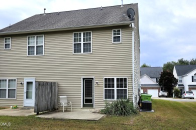 Sought after floorplan of 3 beds, 2.5 baths with a single car on Hedingham Golf and Athletic Club in North Carolina - for sale on GolfHomes.com, golf home, golf lot