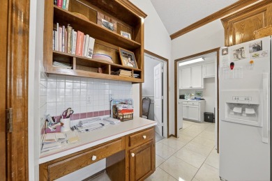 FANTASTIC LOCATION WITH SWEEPING GOLF COURSE VIEWS--OVERLOOKING on Green Tree Country Club in Texas - for sale on GolfHomes.com, golf home, golf lot