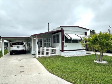 Welcome to this beautifully maintained 2 bedroom, 2 bath mobile on Breckenridge Golf and Country Club in Florida - for sale on GolfHomes.com, golf home, golf lot