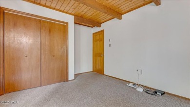 Nestled in the desirable Tanglwood Lakes community, this on Paupack Hills Golf and Country Club in Pennsylvania - for sale on GolfHomes.com, golf home, golf lot